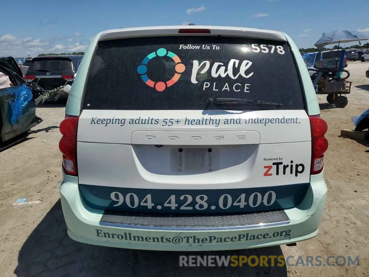 6 Photograph of a damaged car 2C4RDGEG9KR663165 DODGE CARAVAN 2019