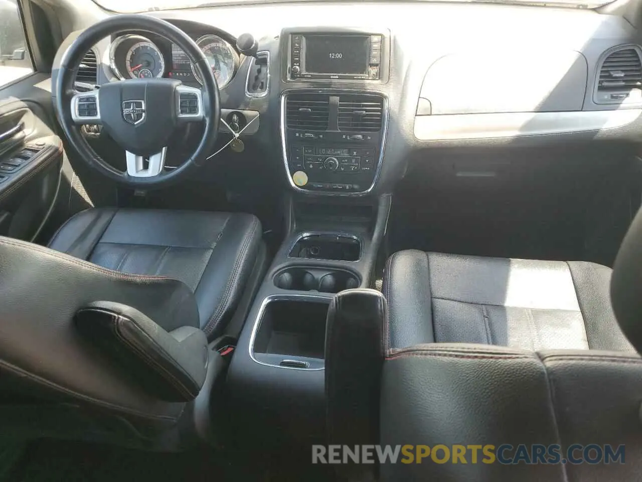 8 Photograph of a damaged car 2C4RDGEG9KR663165 DODGE CARAVAN 2019