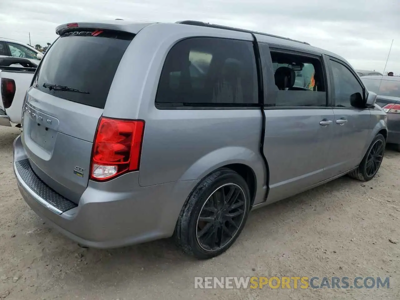 3 Photograph of a damaged car 2C4RDGEG9KR671539 DODGE CARAVAN 2019