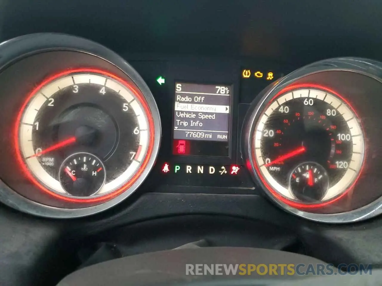 9 Photograph of a damaged car 2C4RDGEG9KR671539 DODGE CARAVAN 2019
