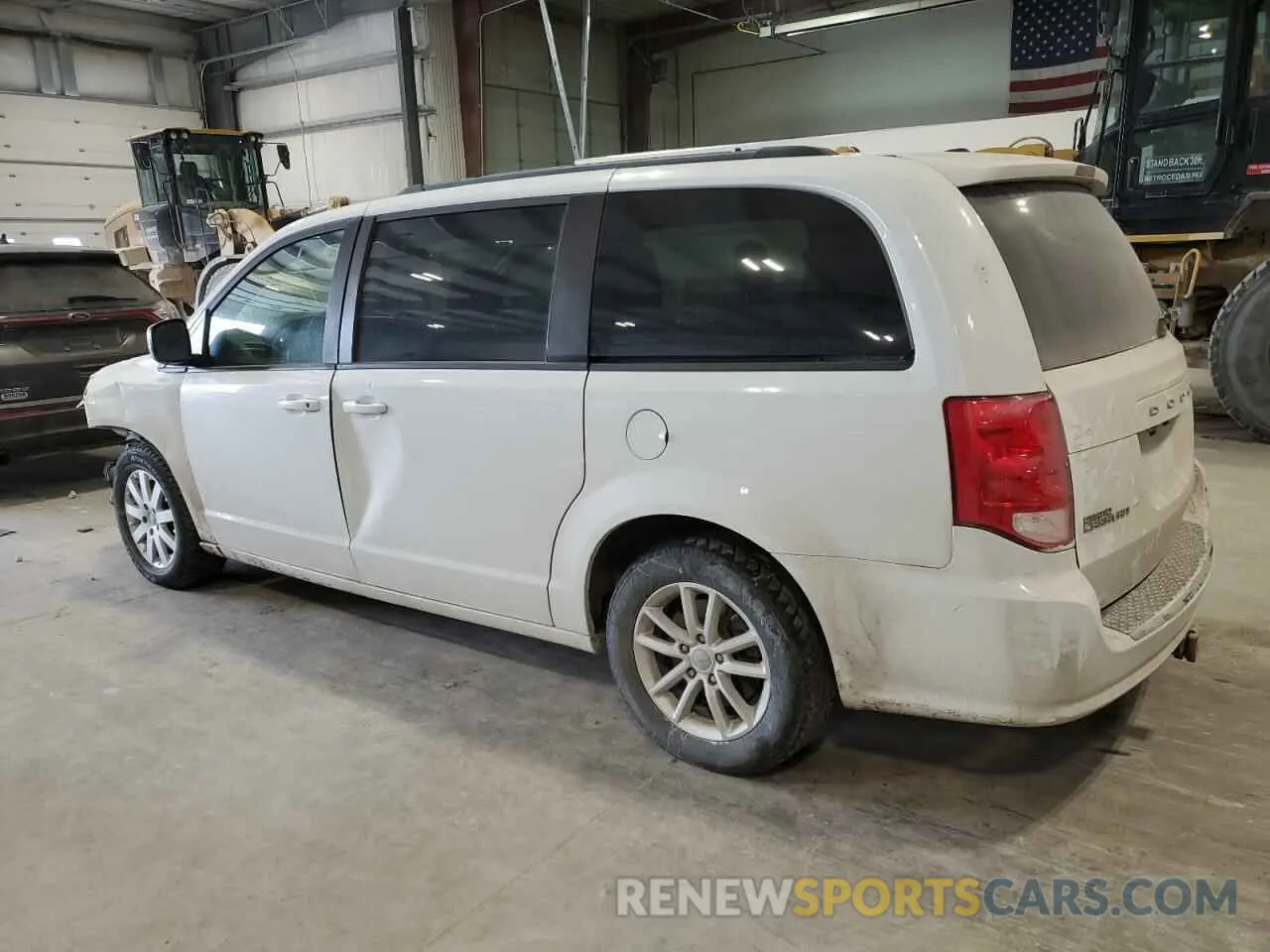 2 Photograph of a damaged car 2C4RDGEG9KR674117 DODGE CARAVAN 2019