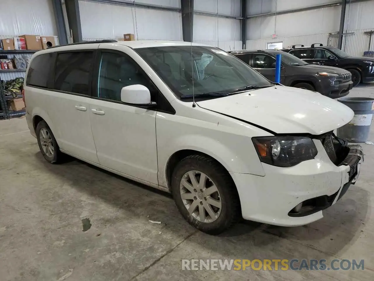 4 Photograph of a damaged car 2C4RDGEG9KR674117 DODGE CARAVAN 2019
