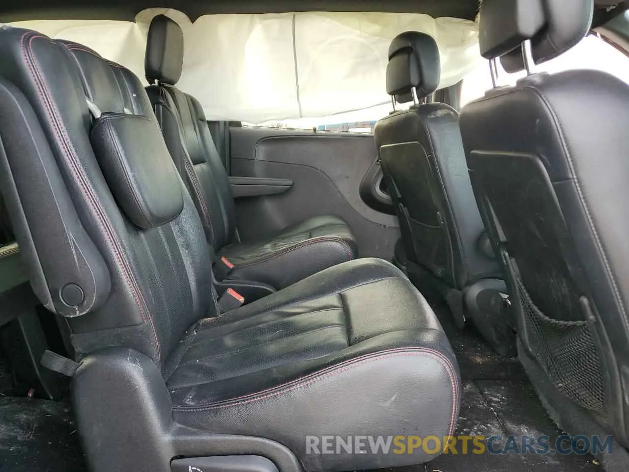 11 Photograph of a damaged car 2C4RDGEG9KR676000 DODGE CARAVAN 2019
