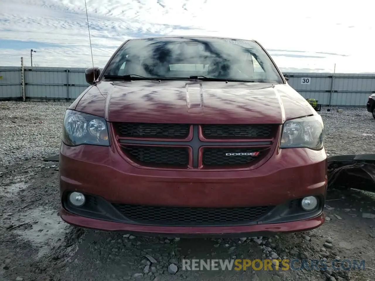 5 Photograph of a damaged car 2C4RDGEG9KR676000 DODGE CARAVAN 2019