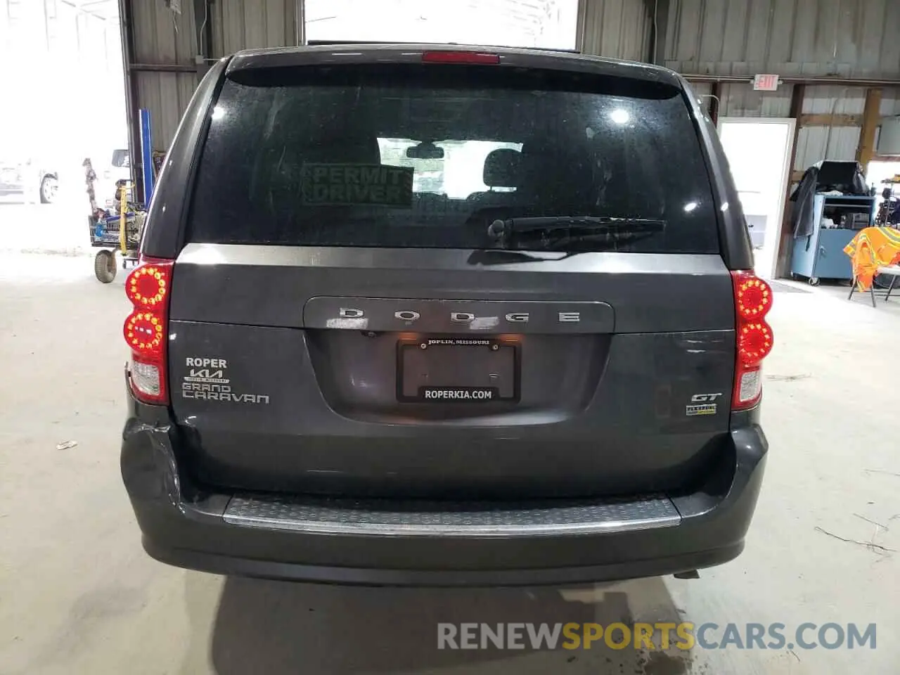 6 Photograph of a damaged car 2C4RDGEG9KR694822 DODGE CARAVAN 2019