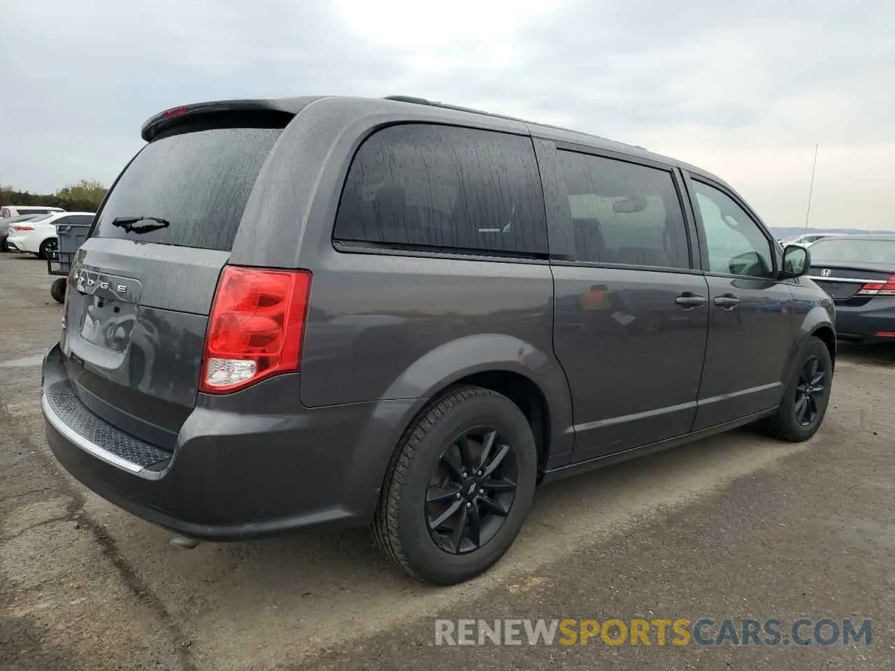 3 Photograph of a damaged car 2C4RDGEG9KR723784 DODGE CARAVAN 2019