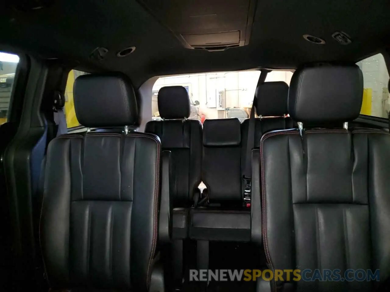10 Photograph of a damaged car 2C4RDGEG9KR791499 DODGE CARAVAN 2019