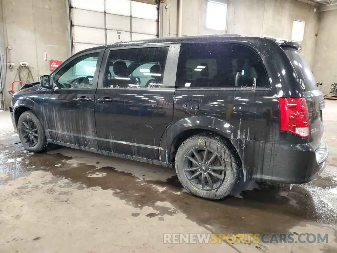 2 Photograph of a damaged car 2C4RDGEG9KR791499 DODGE CARAVAN 2019