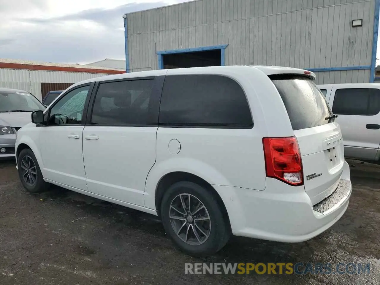 2 Photograph of a damaged car 2C4RDGEGXKR568078 DODGE CARAVAN 2019