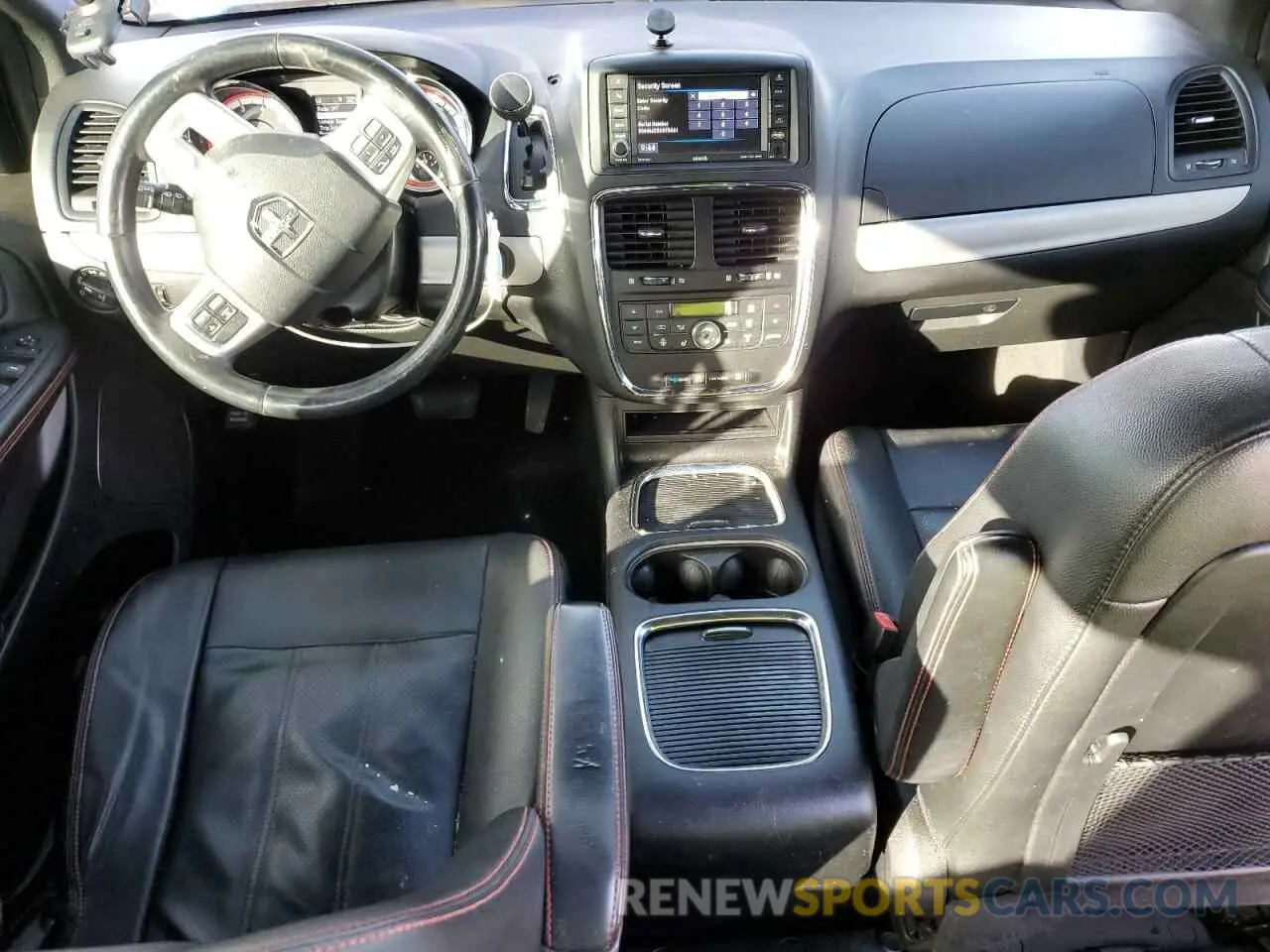 8 Photograph of a damaged car 2C4RDGEGXKR621250 DODGE CARAVAN 2019