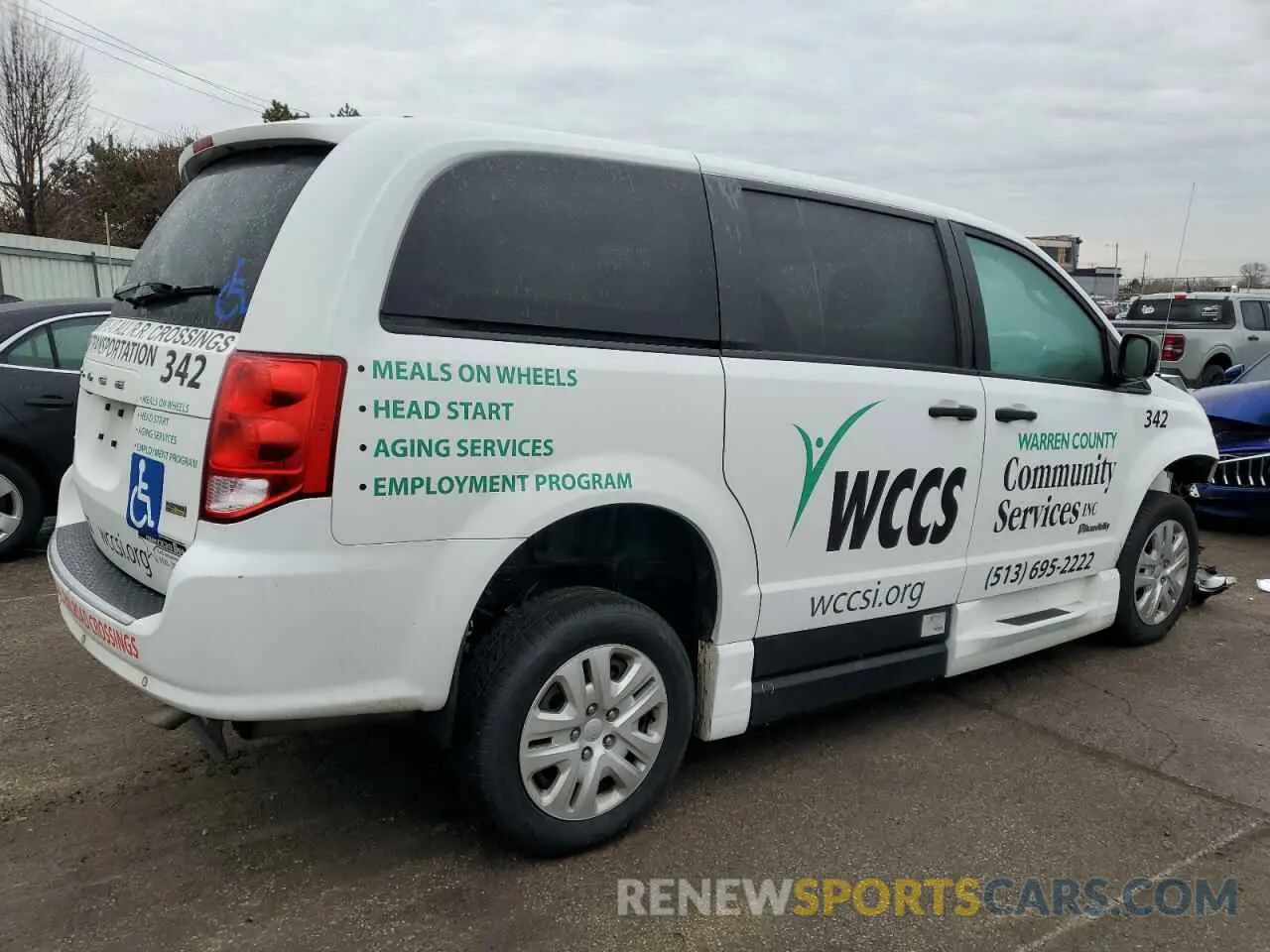 3 Photograph of a damaged car 2C7WDGBG0KR793832 DODGE CARAVAN 2019
