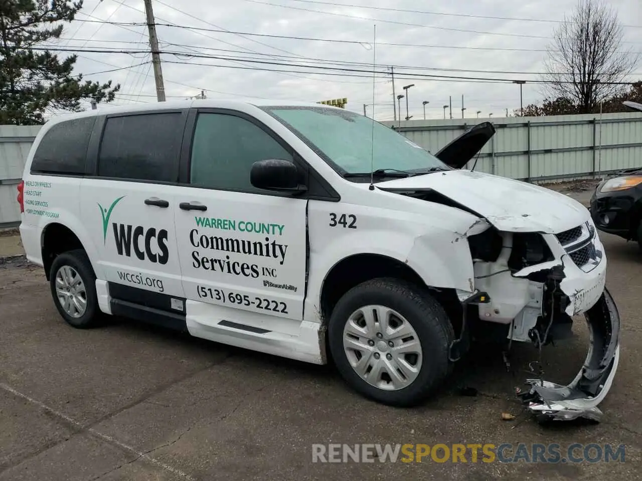 4 Photograph of a damaged car 2C7WDGBG0KR793832 DODGE CARAVAN 2019