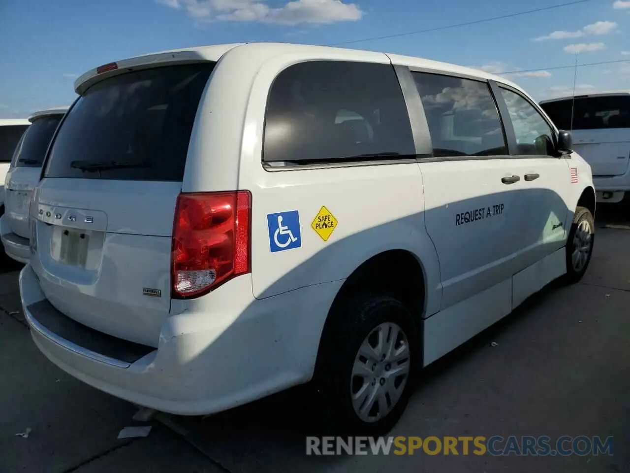 3 Photograph of a damaged car 2C7WDGBG1KR728472 DODGE CARAVAN 2019