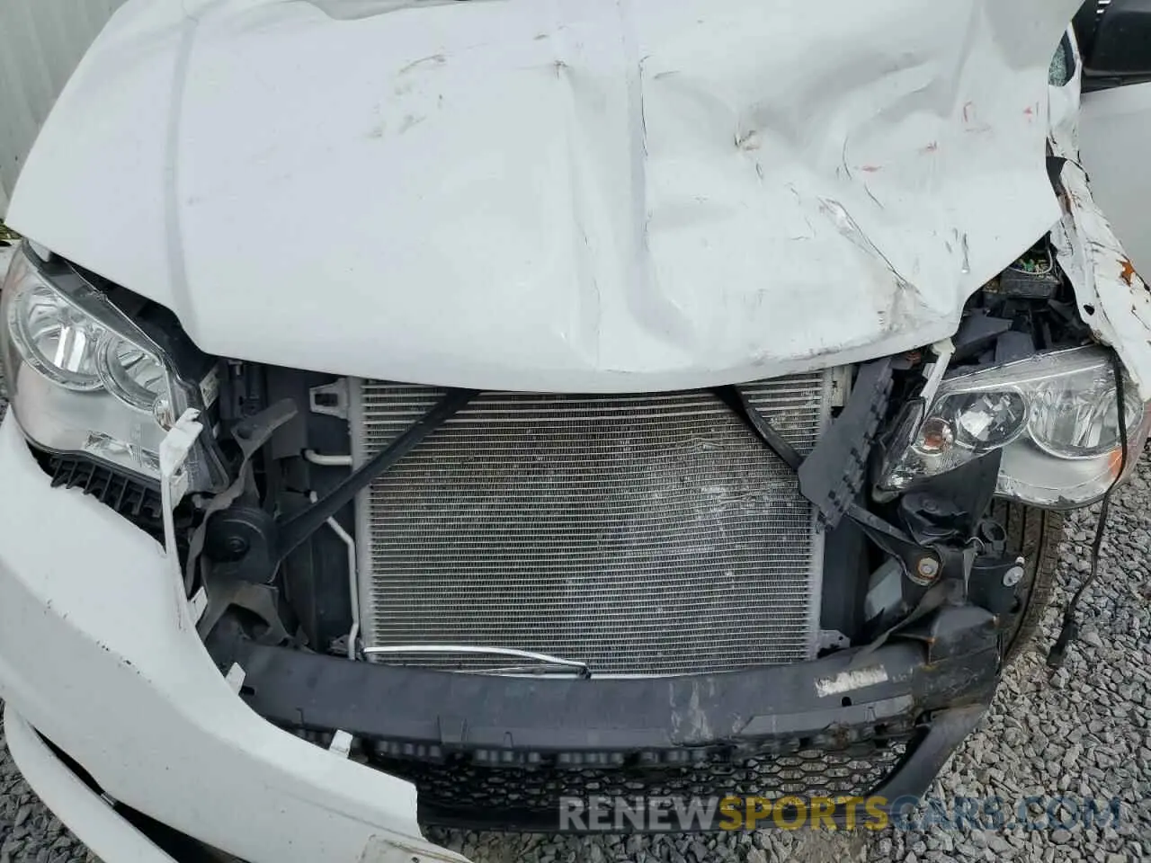 12 Photograph of a damaged car 2C7WDGBG6KR808382 DODGE CARAVAN 2019
