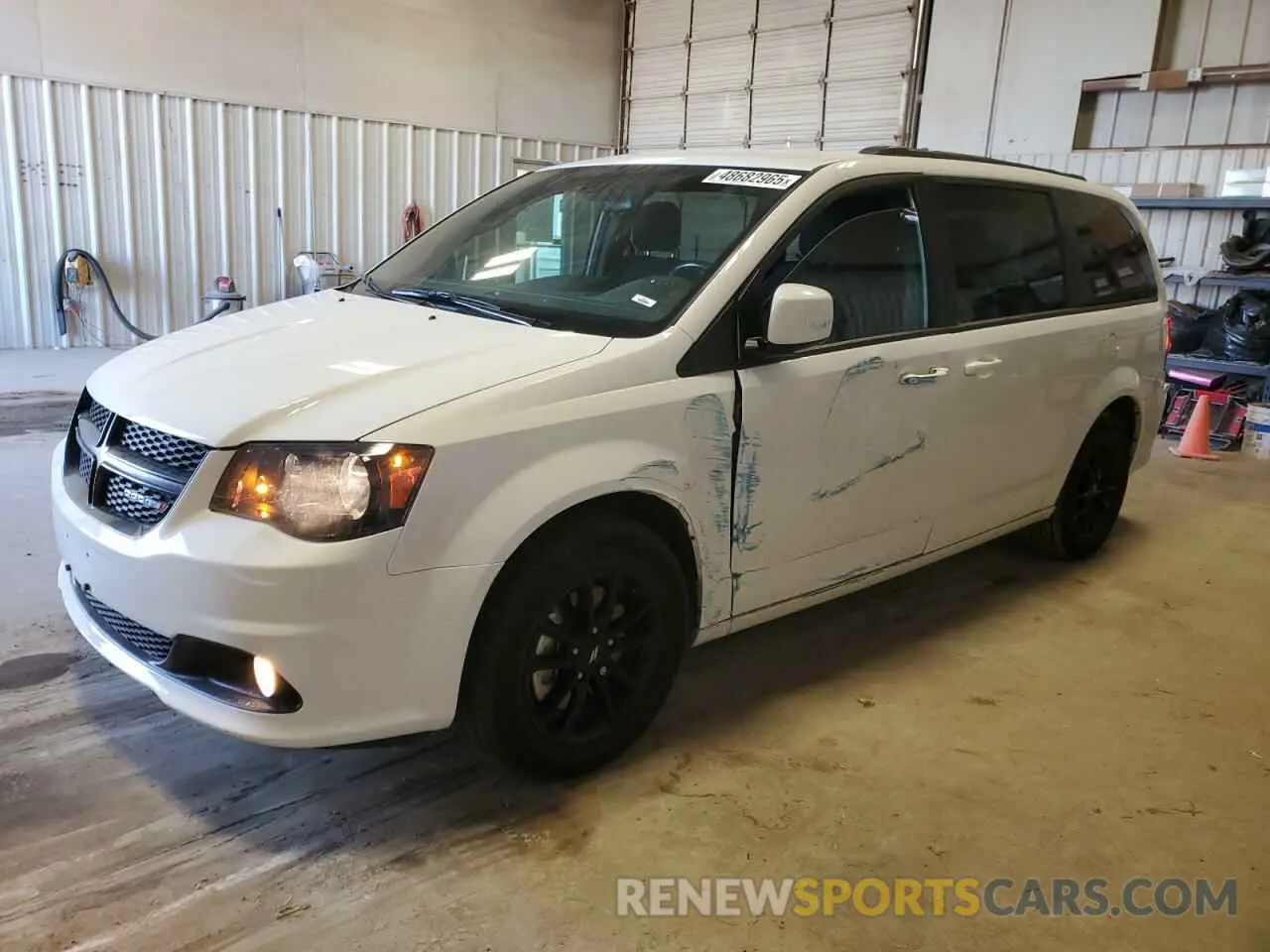 1 Photograph of a damaged car 2C4RDGBG1LR233779 DODGE CARAVAN 2020