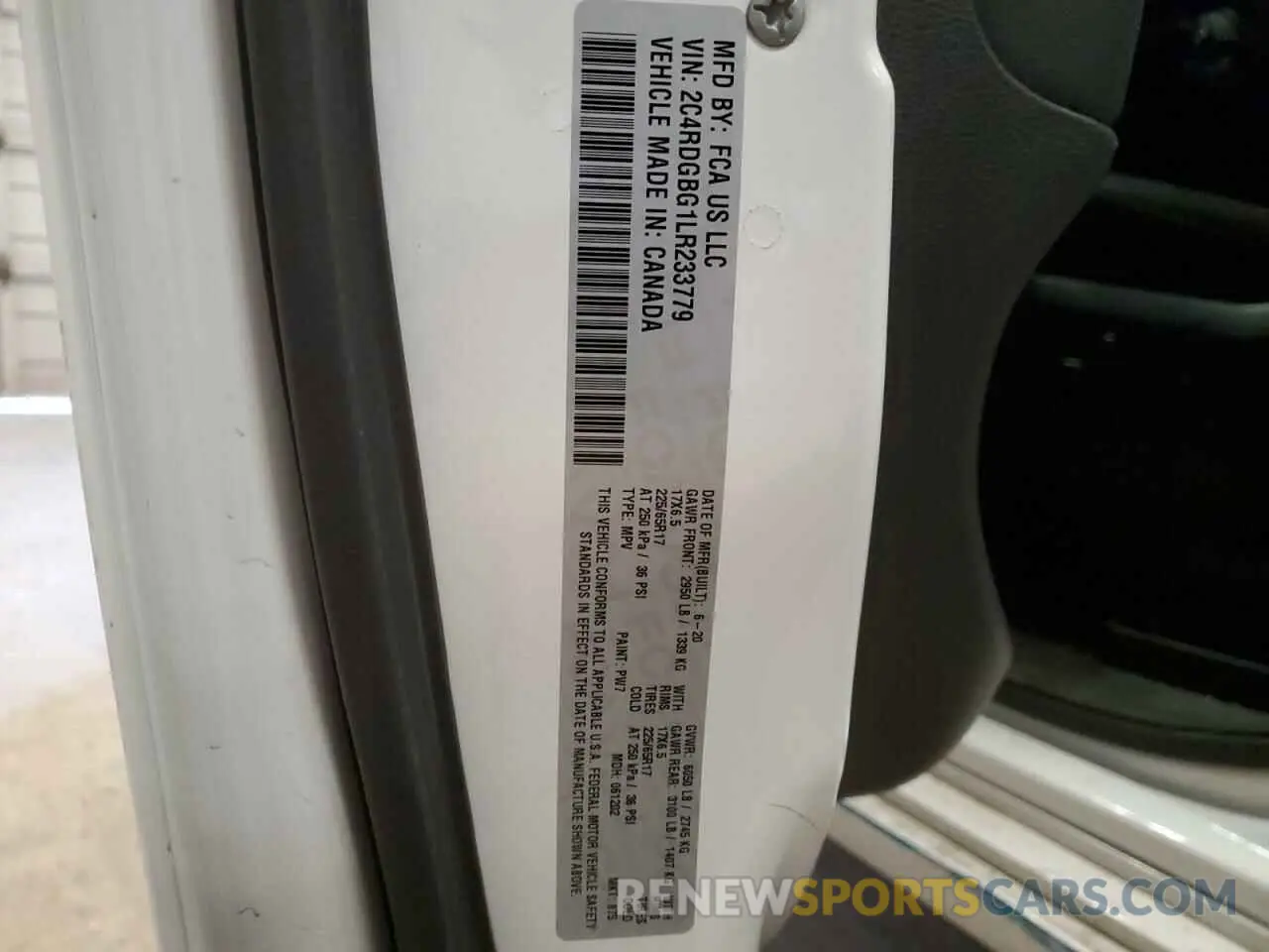 15 Photograph of a damaged car 2C4RDGBG1LR233779 DODGE CARAVAN 2020