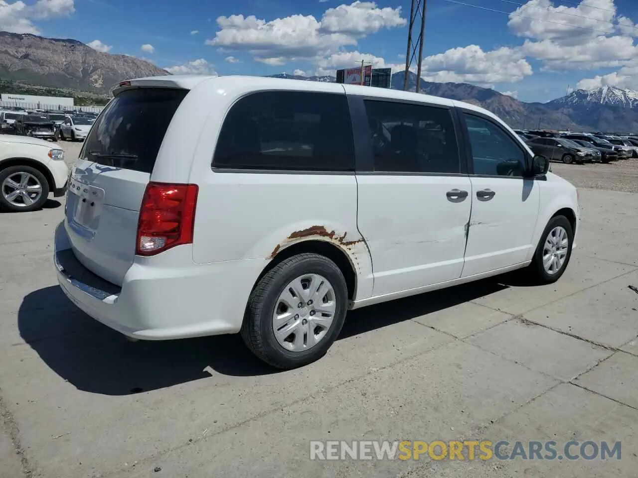 3 Photograph of a damaged car 2C4RDGBG2LR235590 DODGE CARAVAN 2020