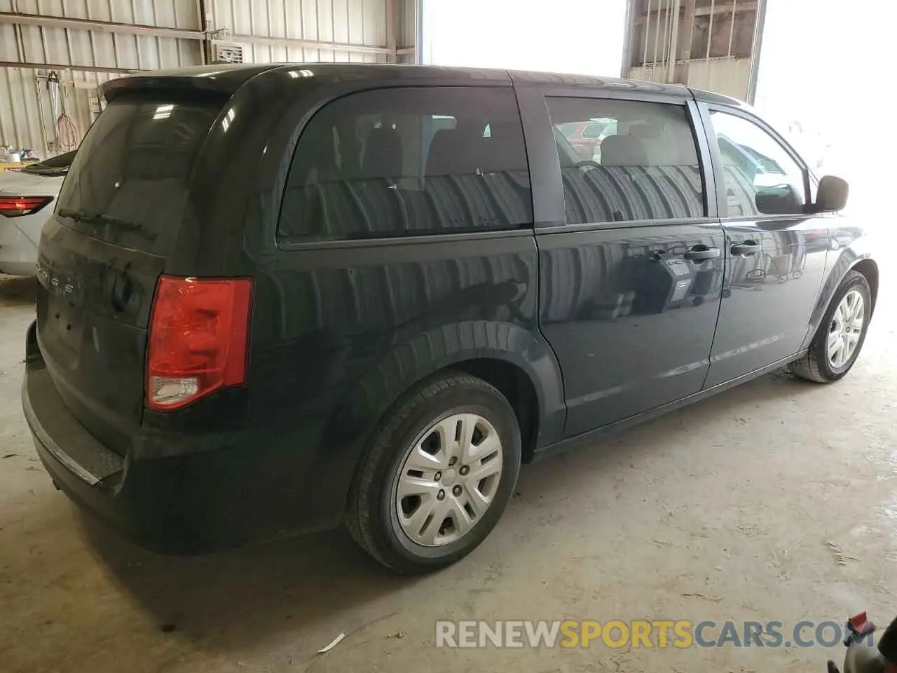 3 Photograph of a damaged car 2C4RDGBG2LR237324 DODGE CARAVAN 2020