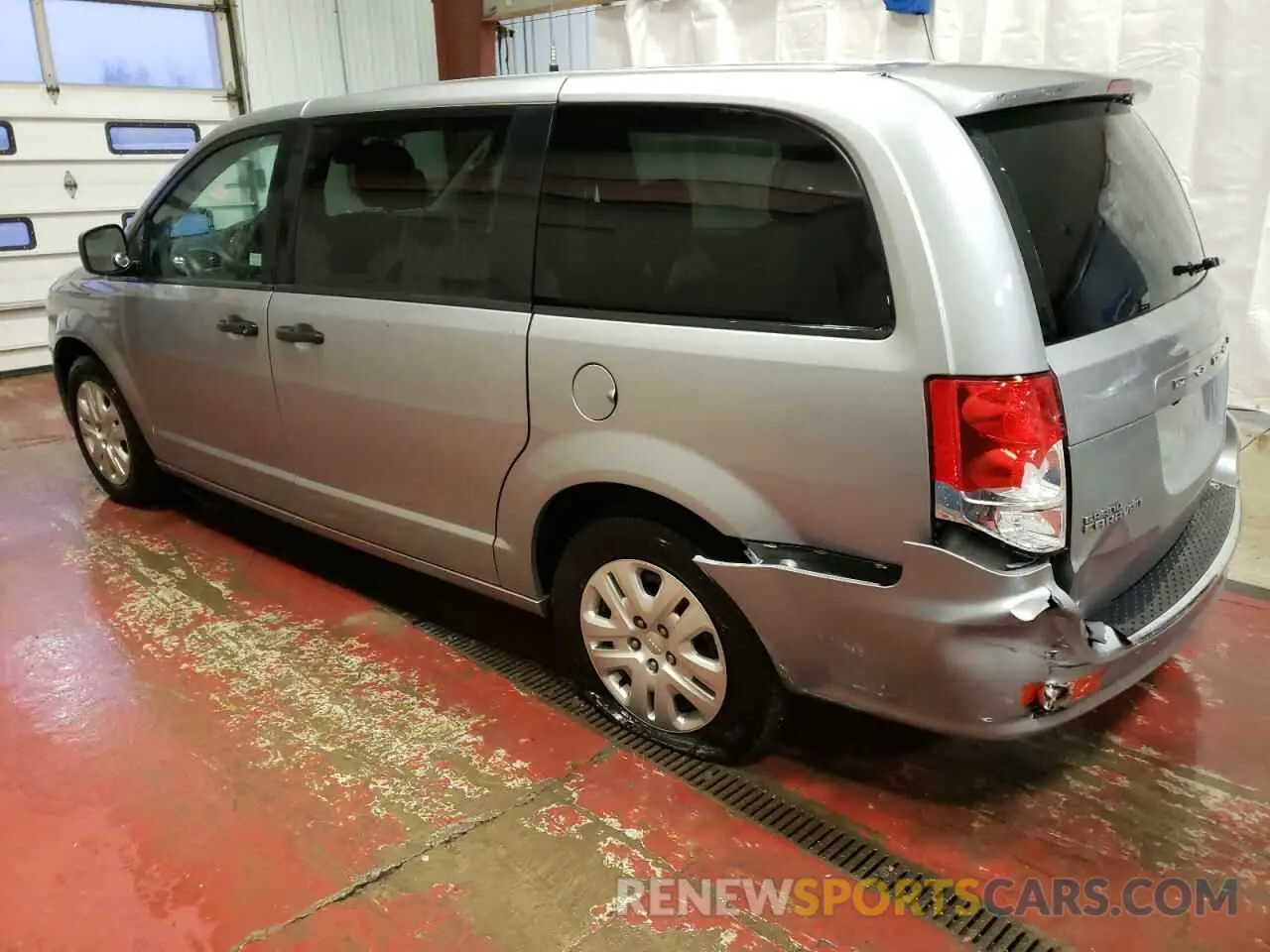 2 Photograph of a damaged car 2C4RDGBG3LR231516 DODGE CARAVAN 2020