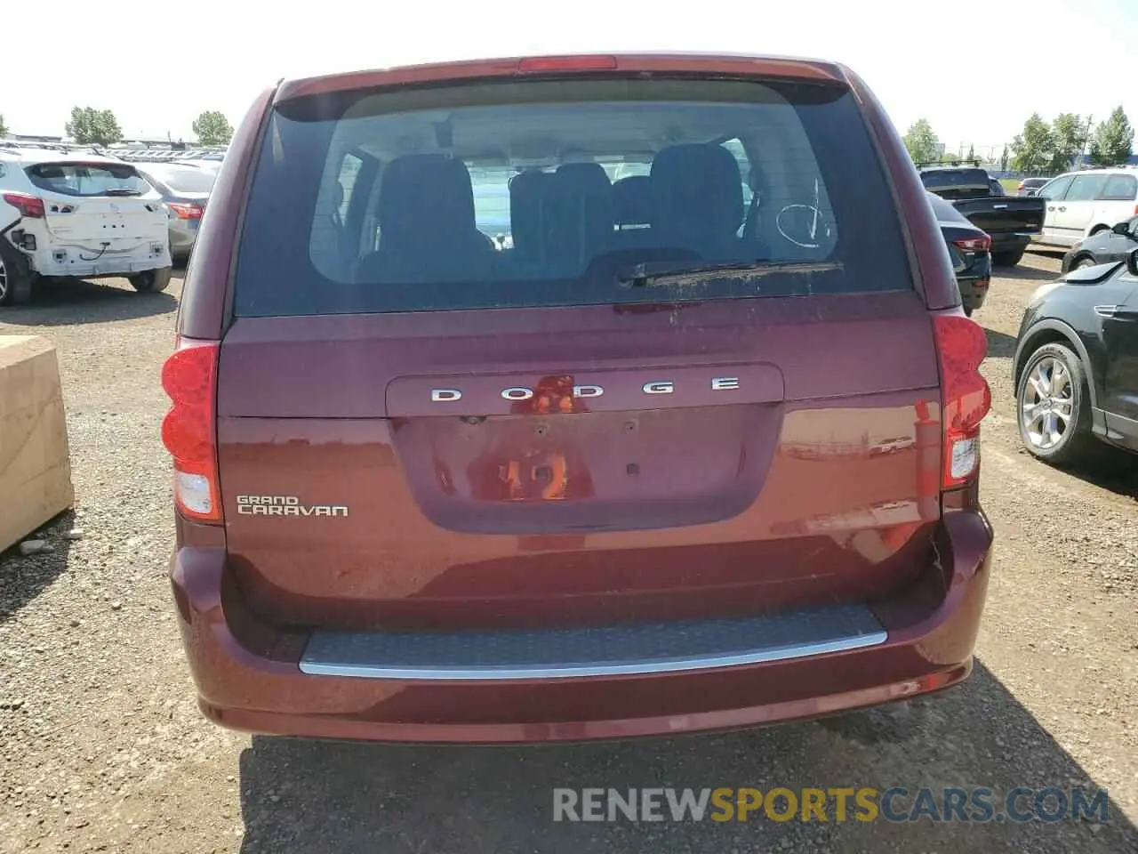 6 Photograph of a damaged car 2C4RDGBG7LR185012 DODGE CARAVAN 2020