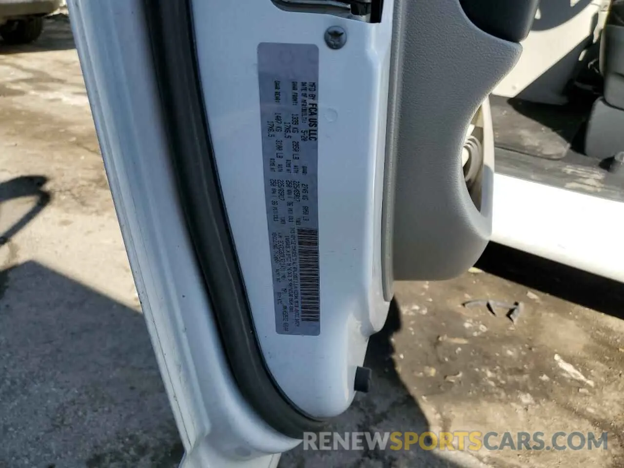 14 Photograph of a damaged car 2C4RDGBGXLR211411 DODGE CARAVAN 2020