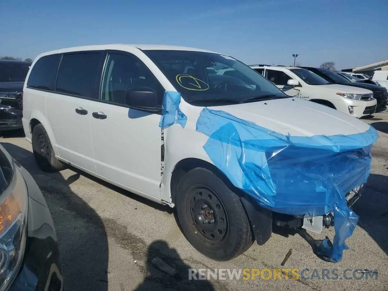 4 Photograph of a damaged car 2C4RDGBGXLR211411 DODGE CARAVAN 2020