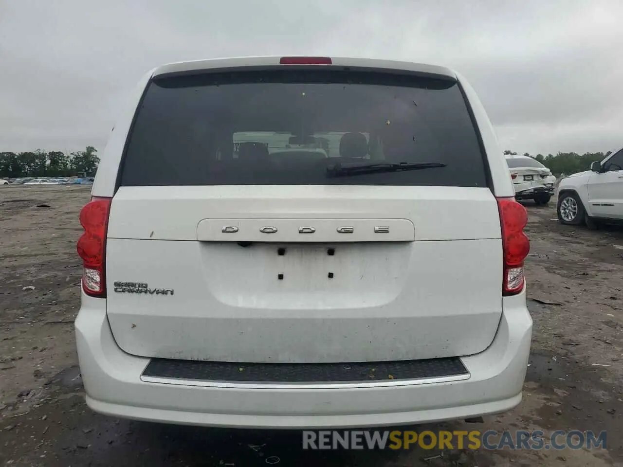 6 Photograph of a damaged car 2C4RDGBGXLR237054 DODGE CARAVAN 2020