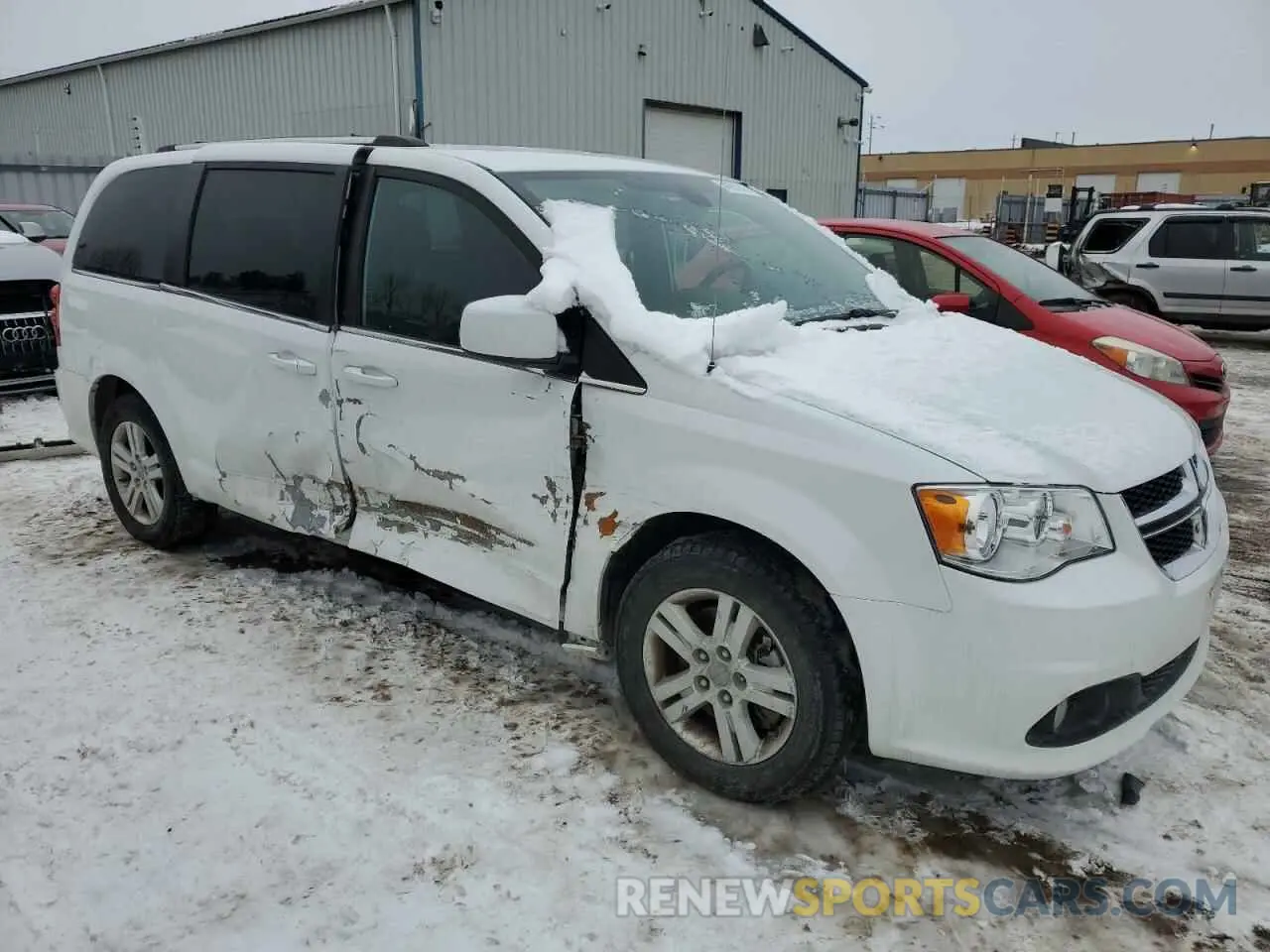 4 Photograph of a damaged car 2C4RDGCG0LR214526 DODGE CARAVAN 2020