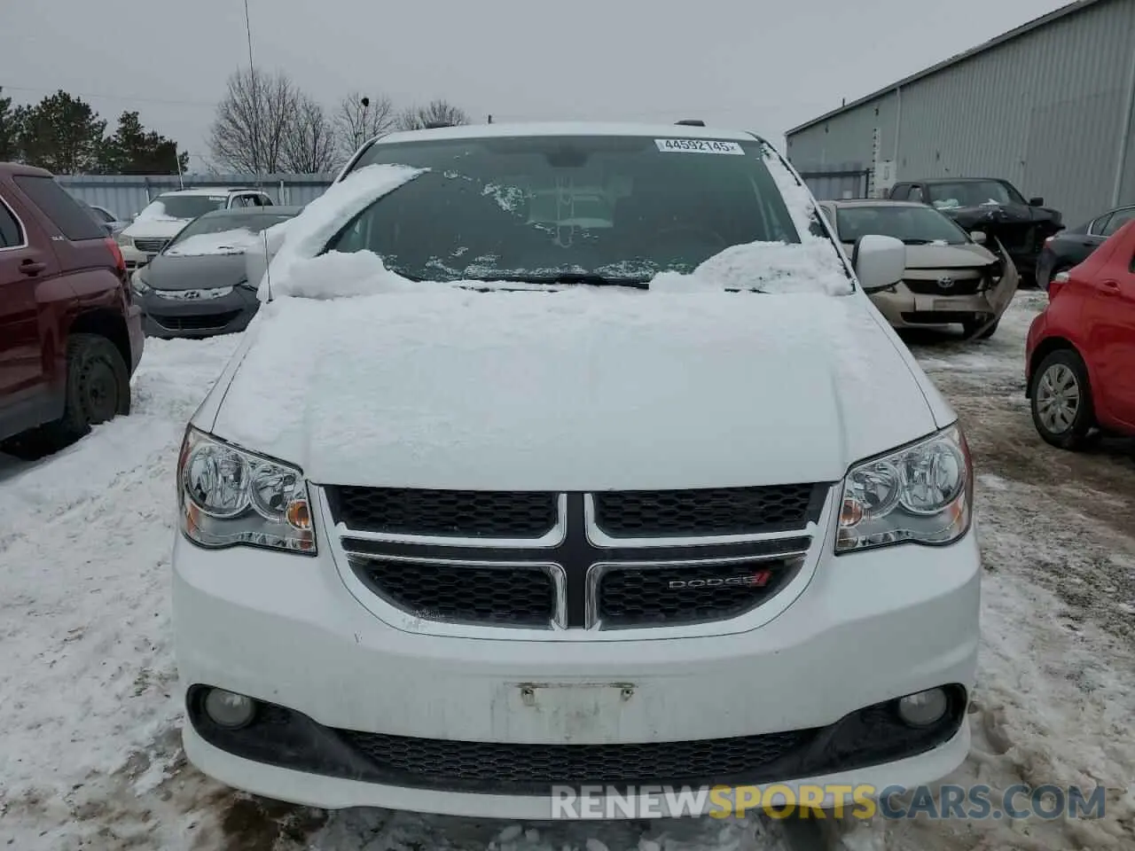 5 Photograph of a damaged car 2C4RDGCG0LR214526 DODGE CARAVAN 2020