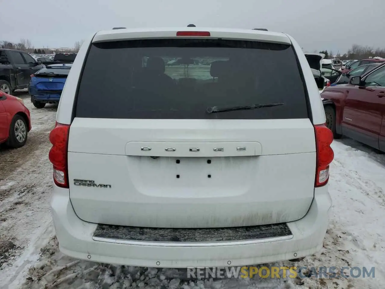 6 Photograph of a damaged car 2C4RDGCG0LR214526 DODGE CARAVAN 2020