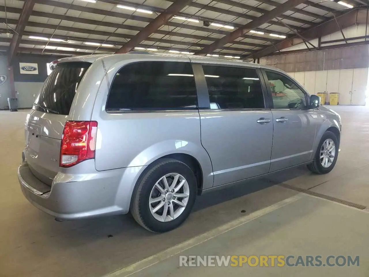 3 Photograph of a damaged car 2C4RDGCG2LR174272 DODGE CARAVAN 2020