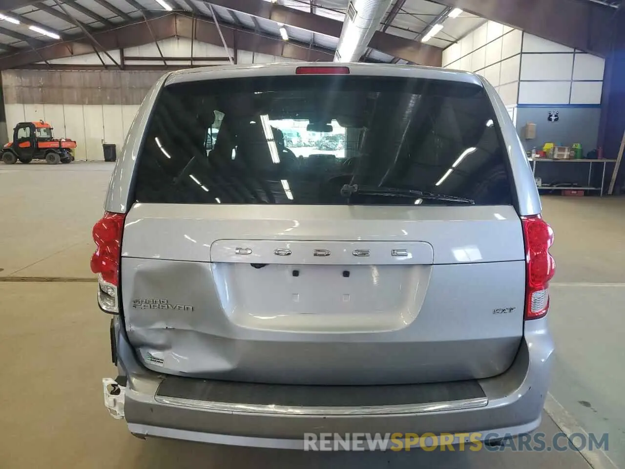 6 Photograph of a damaged car 2C4RDGCG2LR174272 DODGE CARAVAN 2020