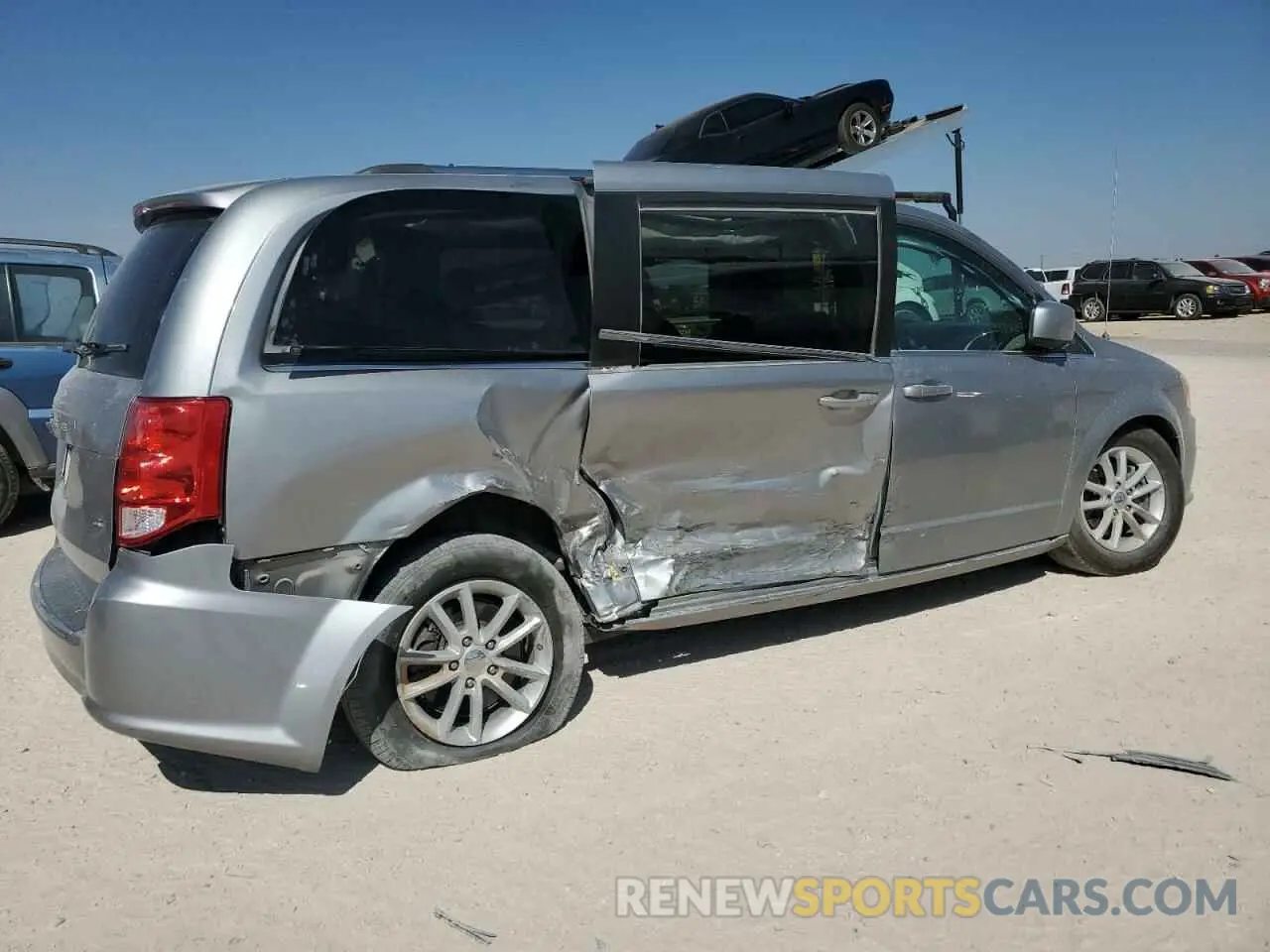 3 Photograph of a damaged car 2C4RDGCG3LR153561 DODGE CARAVAN 2020