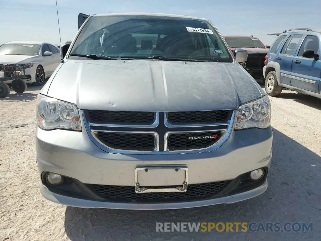 5 Photograph of a damaged car 2C4RDGCG3LR153561 DODGE CARAVAN 2020