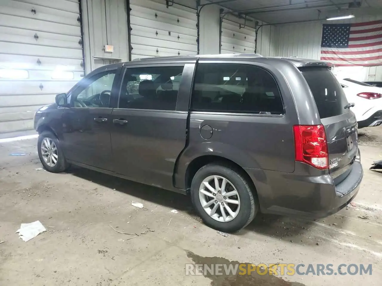 2 Photograph of a damaged car 2C4RDGCG3LR153947 DODGE CARAVAN 2020