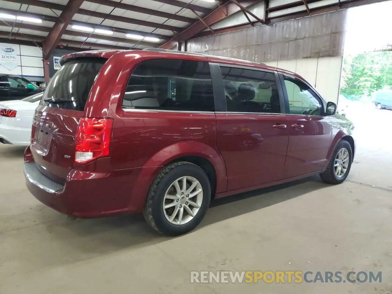 3 Photograph of a damaged car 2C4RDGCG3LR206226 DODGE CARAVAN 2020