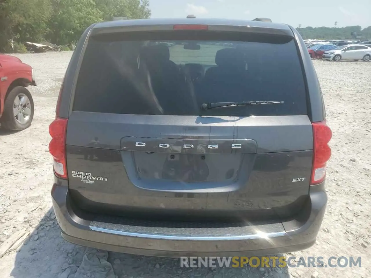 6 Photograph of a damaged car 2C4RDGCG4LR152788 DODGE CARAVAN 2020