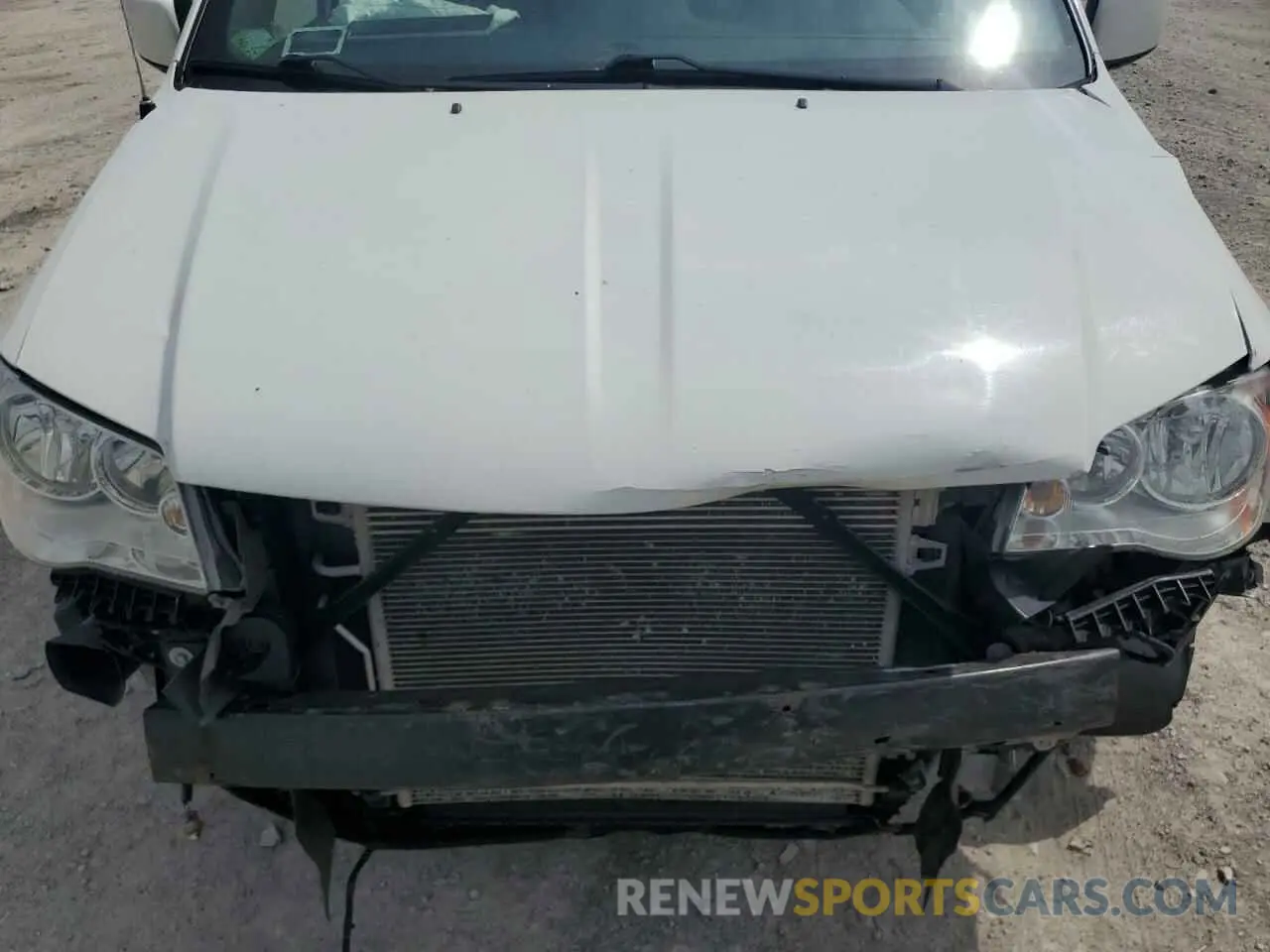 12 Photograph of a damaged car 2C4RDGCG5LR207622 DODGE CARAVAN 2020
