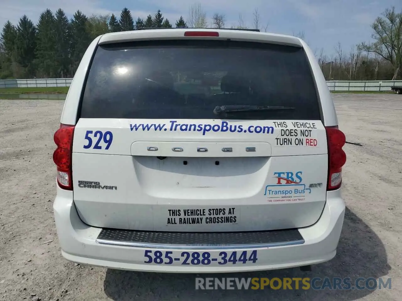 6 Photograph of a damaged car 2C4RDGCG5LR207622 DODGE CARAVAN 2020