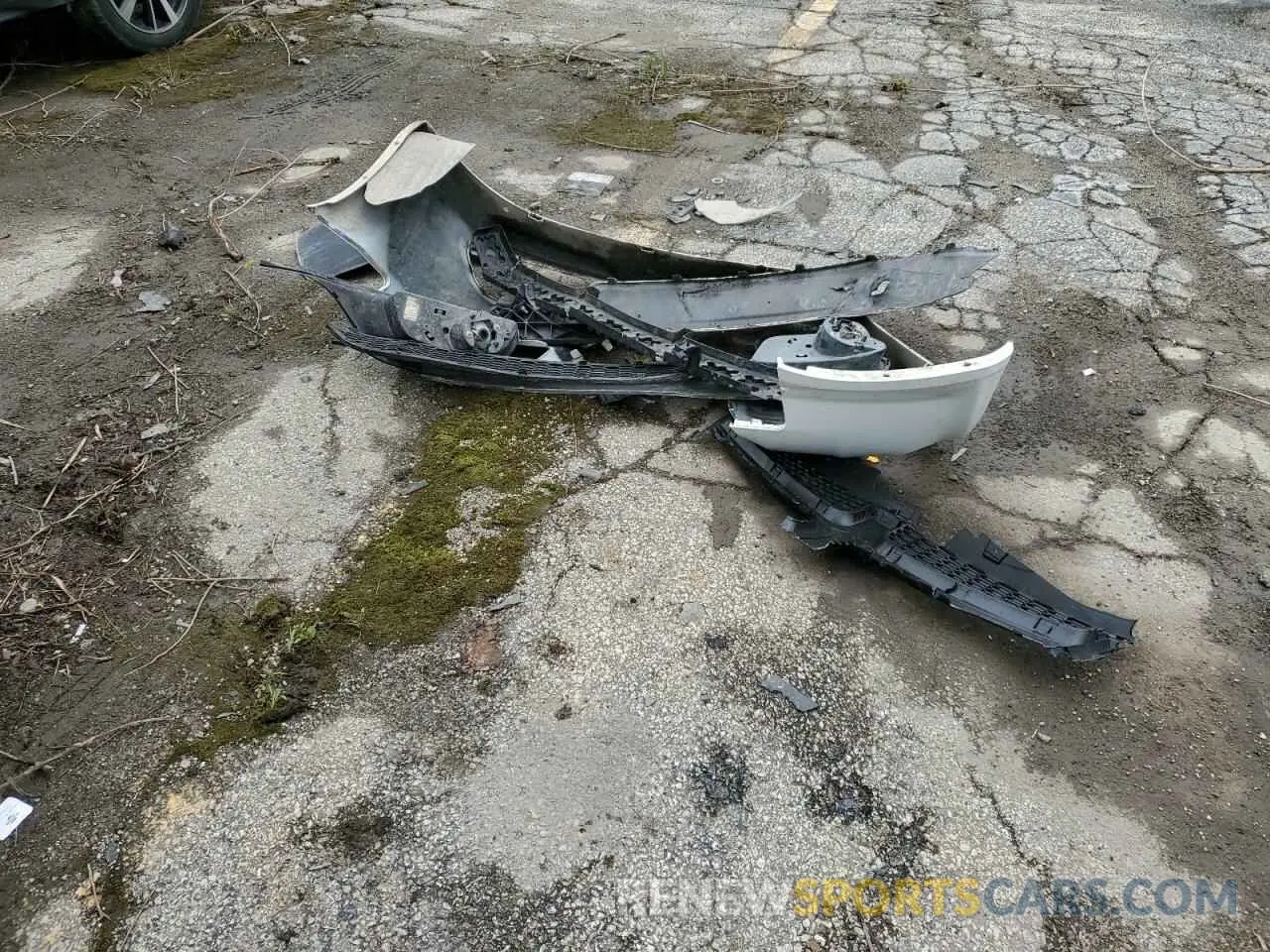 13 Photograph of a damaged car 2C4RDGCG5LR253161 DODGE CARAVAN 2020