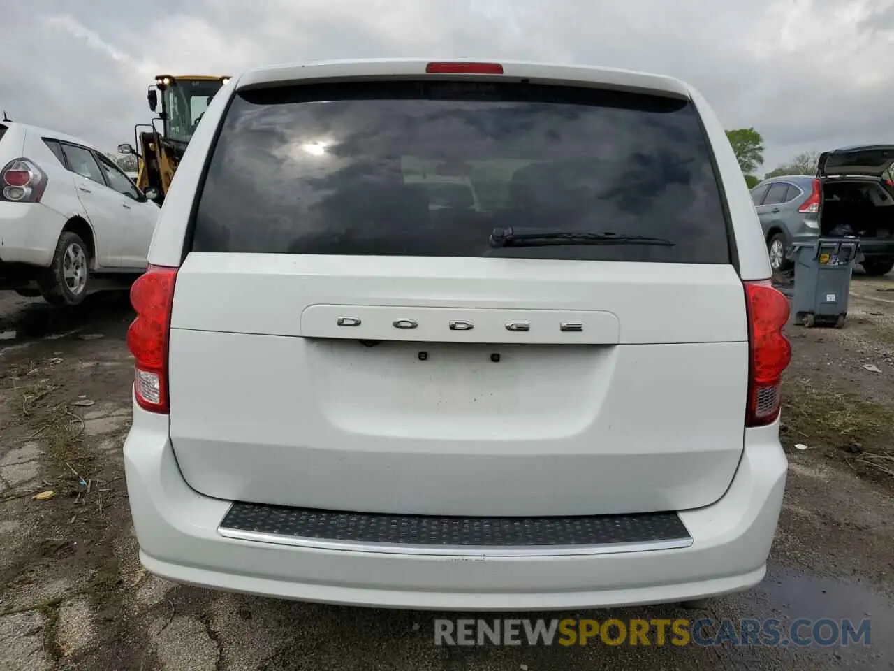 6 Photograph of a damaged car 2C4RDGCG5LR253161 DODGE CARAVAN 2020