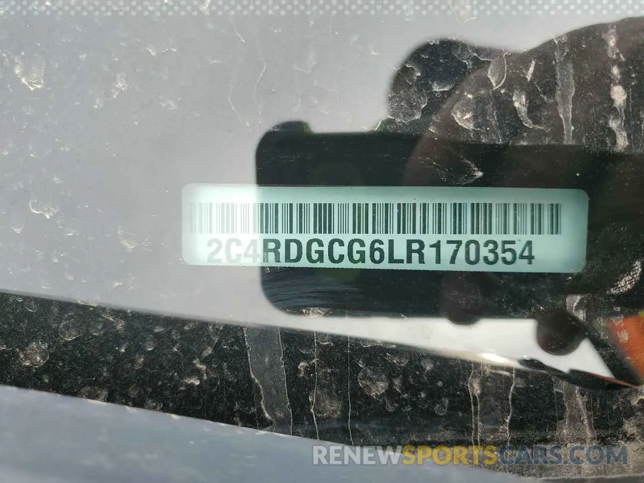 13 Photograph of a damaged car 2C4RDGCG6LR170354 DODGE CARAVAN 2020