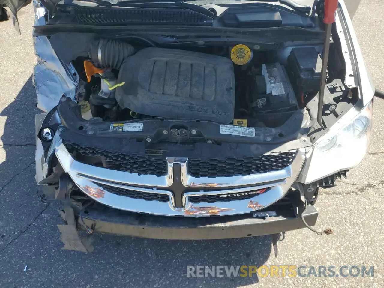 12 Photograph of a damaged car 2C4RDGCG7LR179435 DODGE CARAVAN 2020