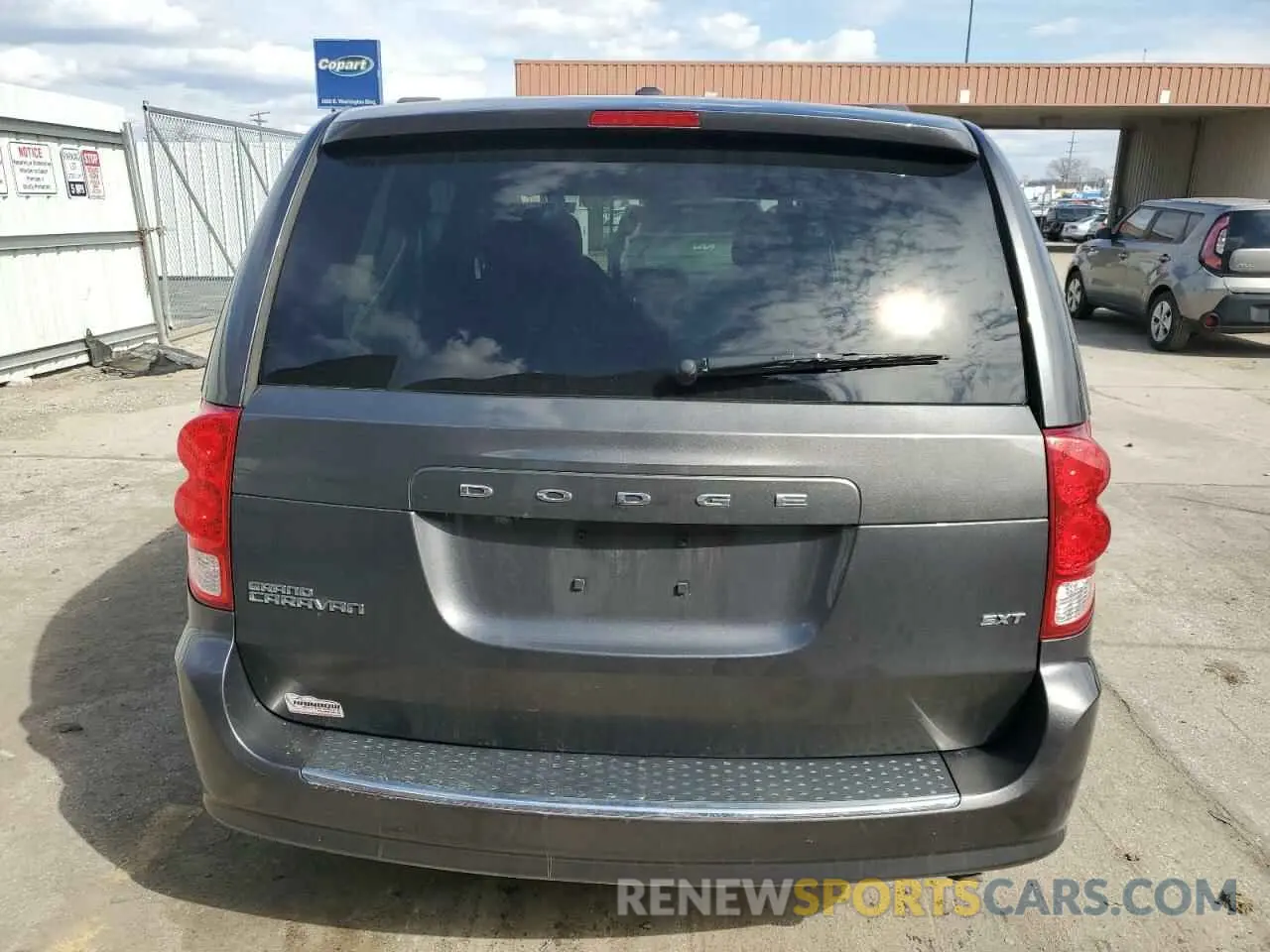 6 Photograph of a damaged car 2C4RDGCG7LR200722 DODGE CARAVAN 2020