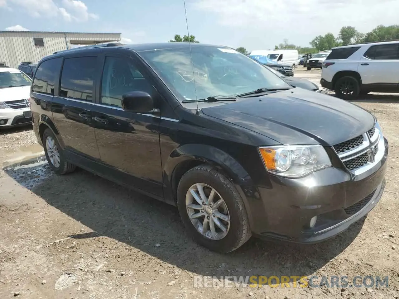 4 Photograph of a damaged car 2C4RDGCG9LR253745 DODGE CARAVAN 2020