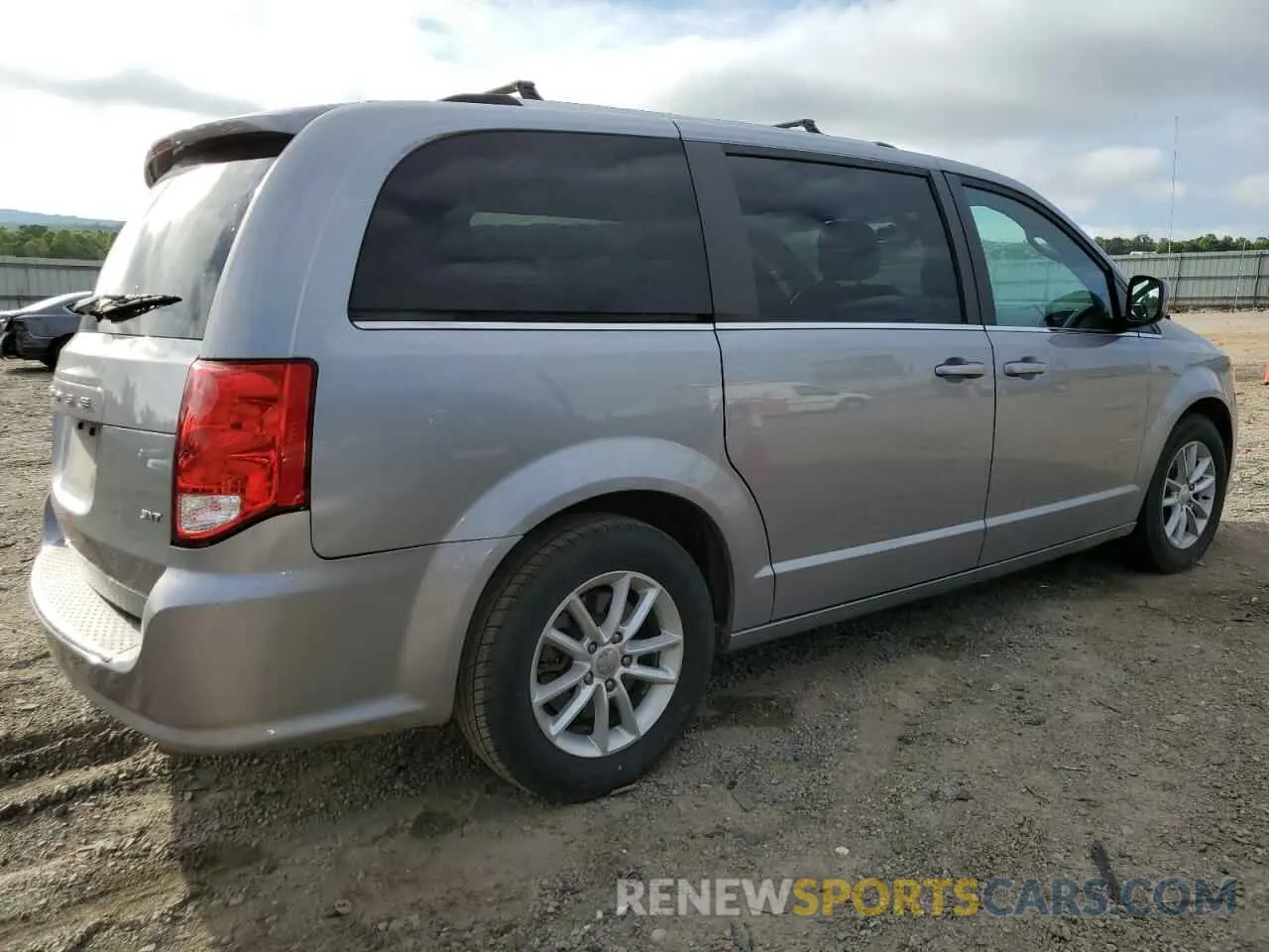 3 Photograph of a damaged car 2C4RDGCGXLR174892 DODGE CARAVAN 2020
