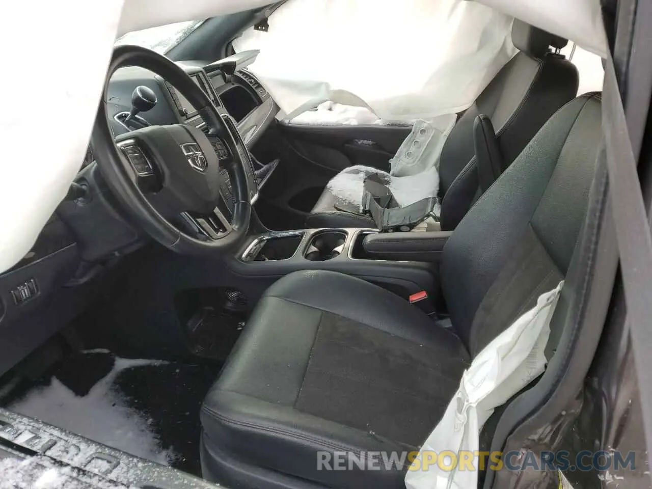 7 Photograph of a damaged car 2C4RDGCGXLR214436 DODGE CARAVAN 2020