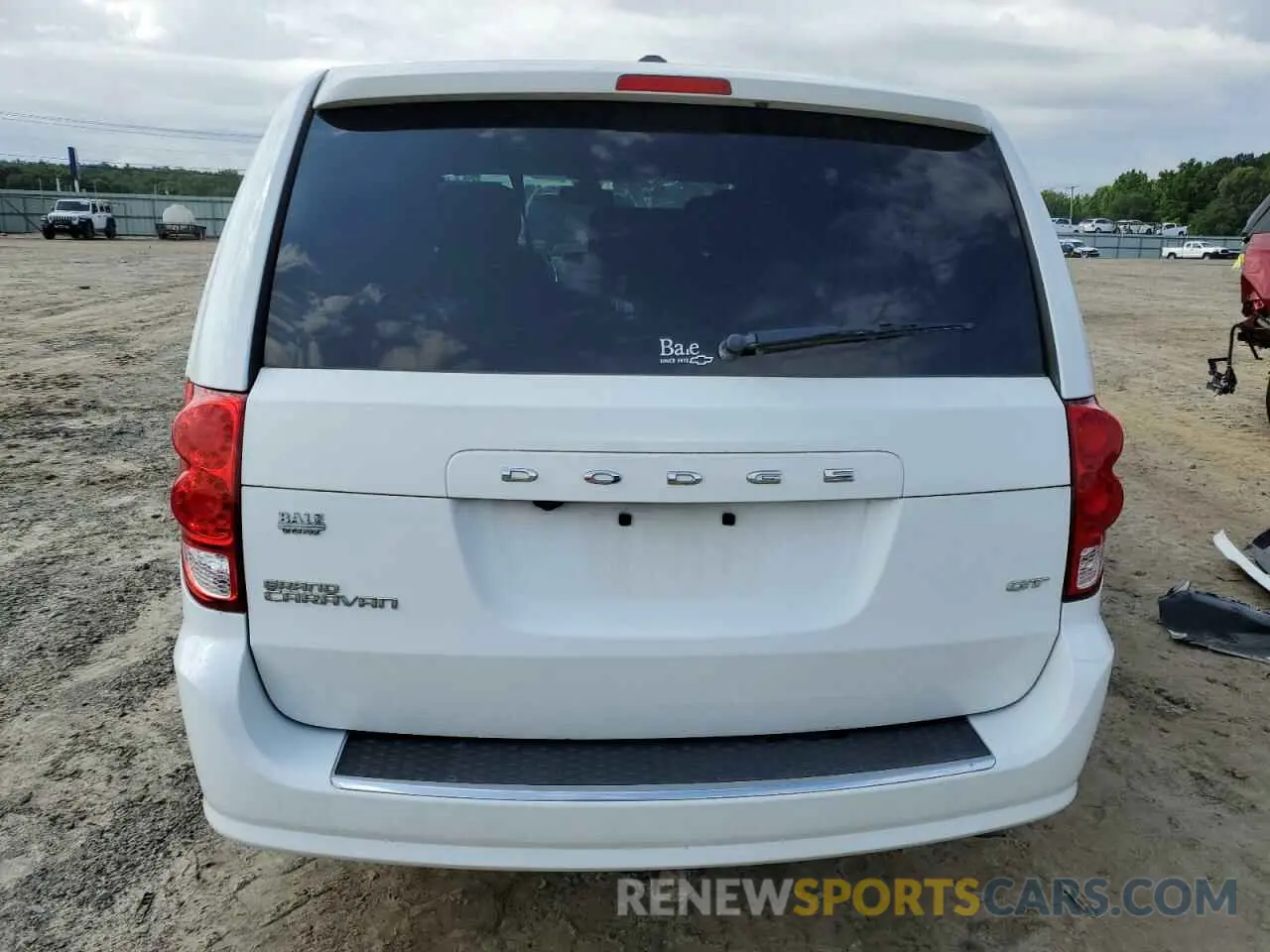 6 Photograph of a damaged car 2C4RDGEG1LR187799 DODGE CARAVAN 2020