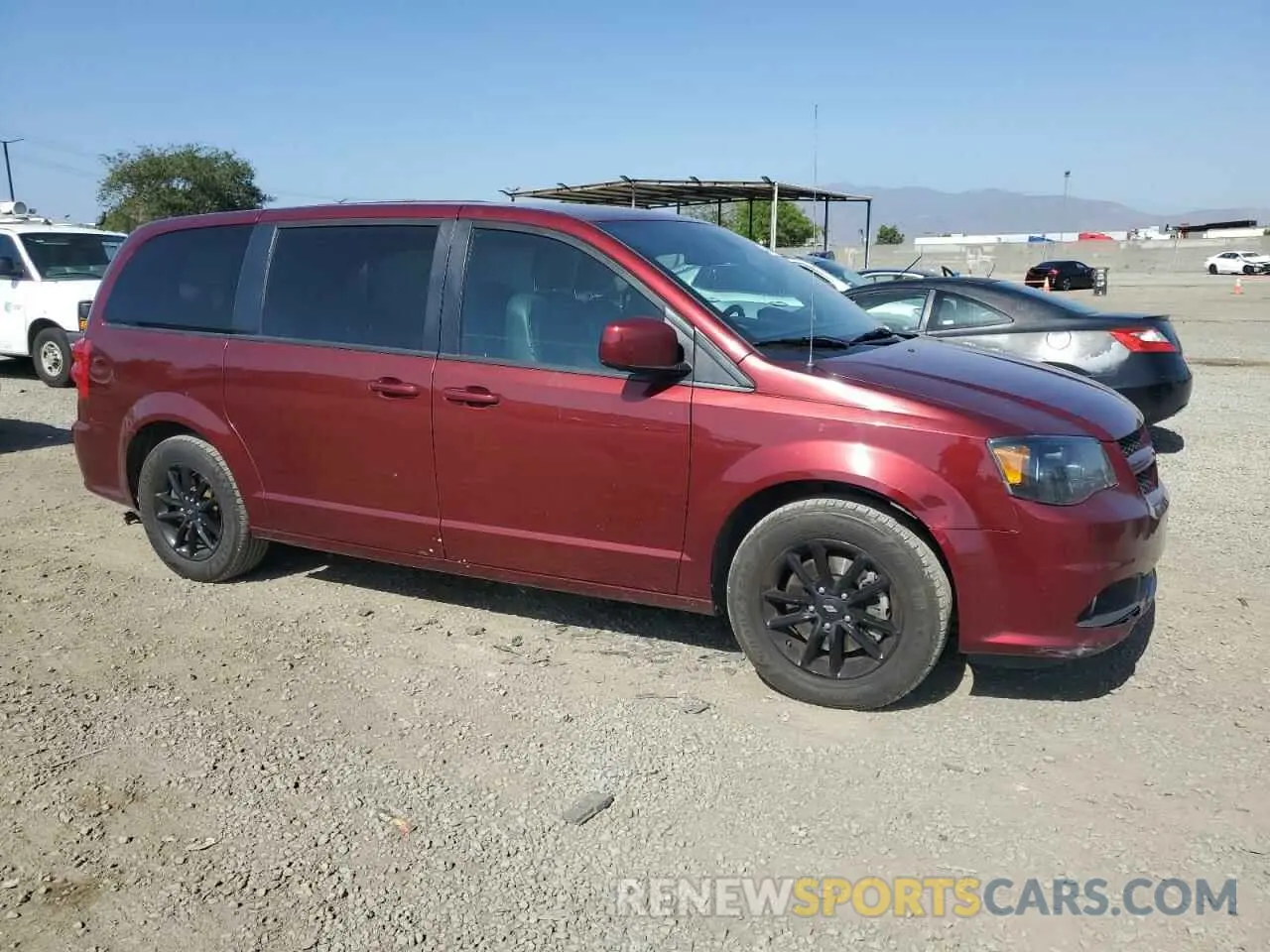 4 Photograph of a damaged car 2C4RDGEG2LR179050 DODGE CARAVAN 2020