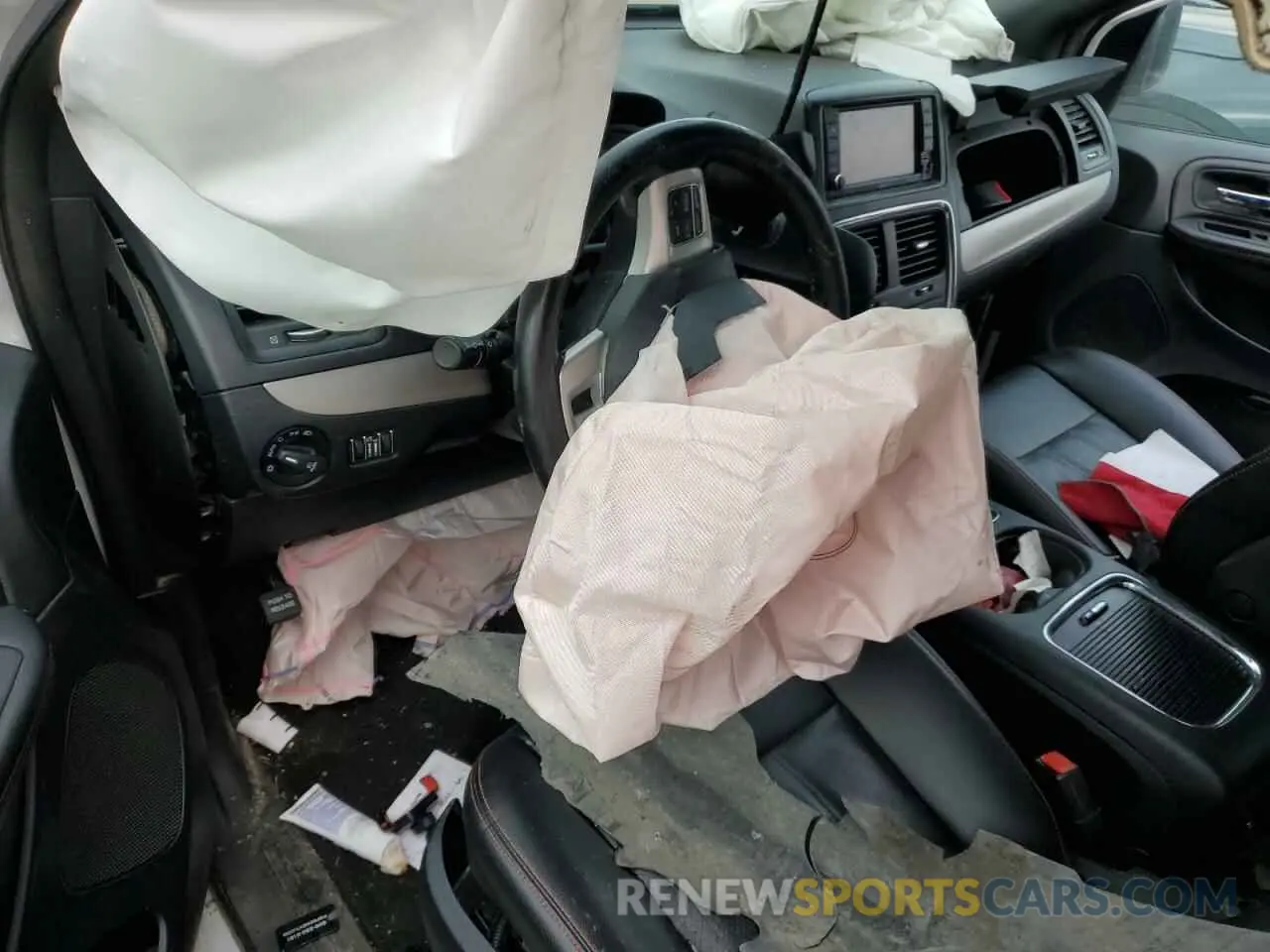 8 Photograph of a damaged car 2C4RDGEG4LR178515 DODGE CARAVAN 2020